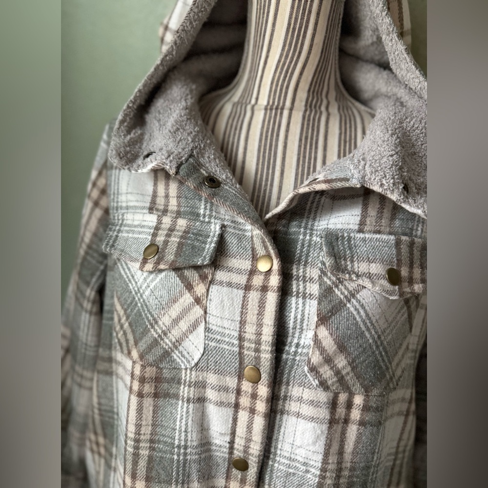 Flannel Jacket - Picture 2 of 7